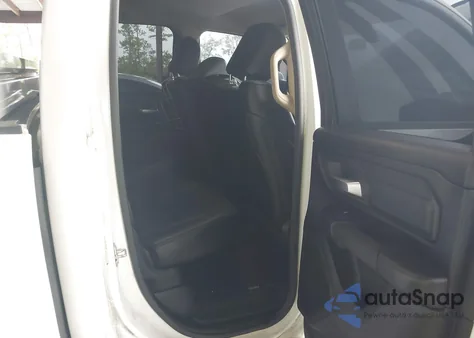 2020 Ram 1500 Tradesman 4X4 6'4 Box z USA, uszkodzony, nr VIN 1C6RRFCG4LN338847